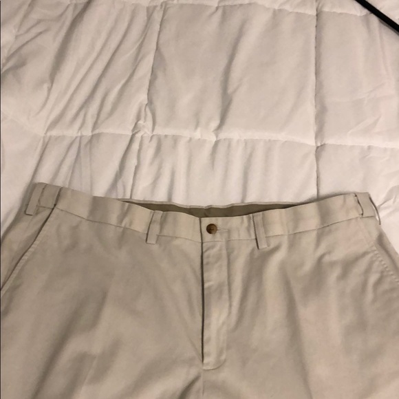 Khaki pants - Picture 3 of 4